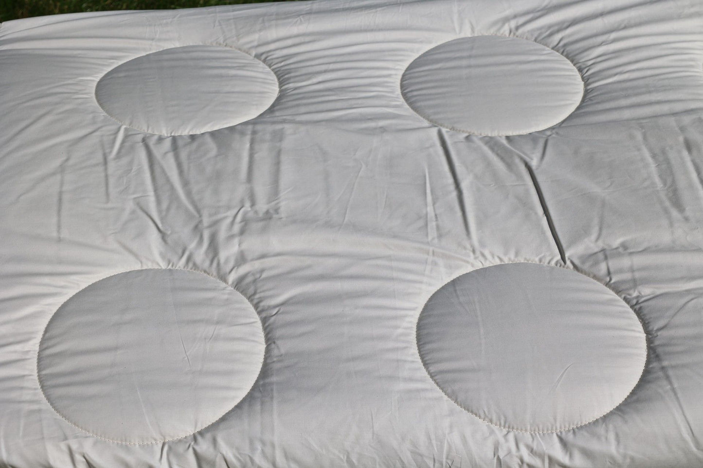 Lippe Qualität Ganzjahresbettdecke aus Schafwolle